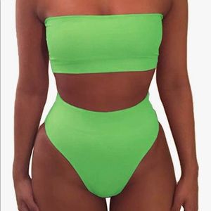 Green Highwaisted Two-Piece Swimsuit 🏝